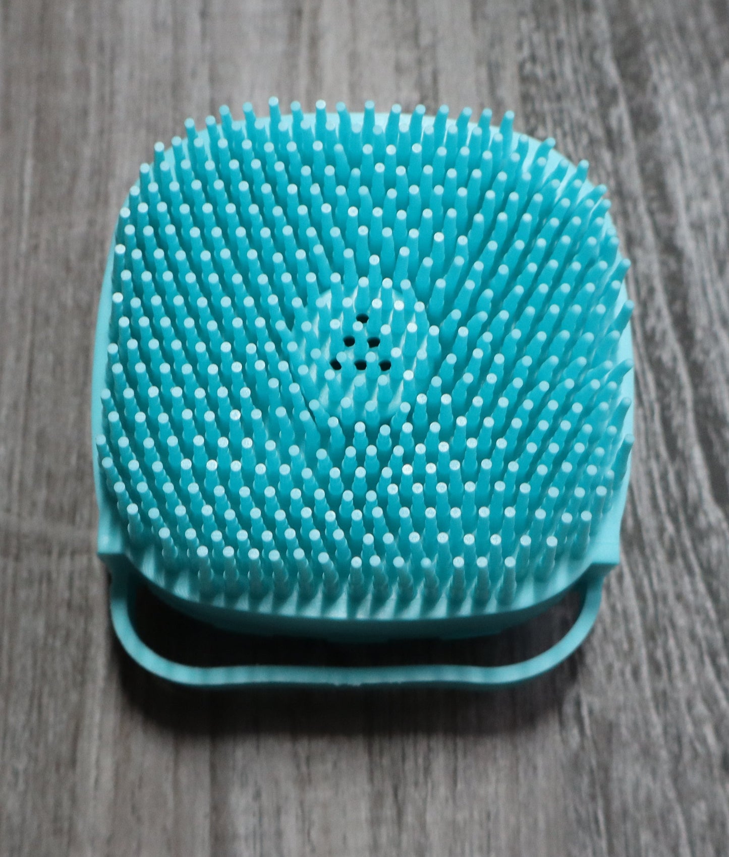 HoneyPaw™ Pet Bath Brush – Gentle Bath & Grooming Tool for Dogs